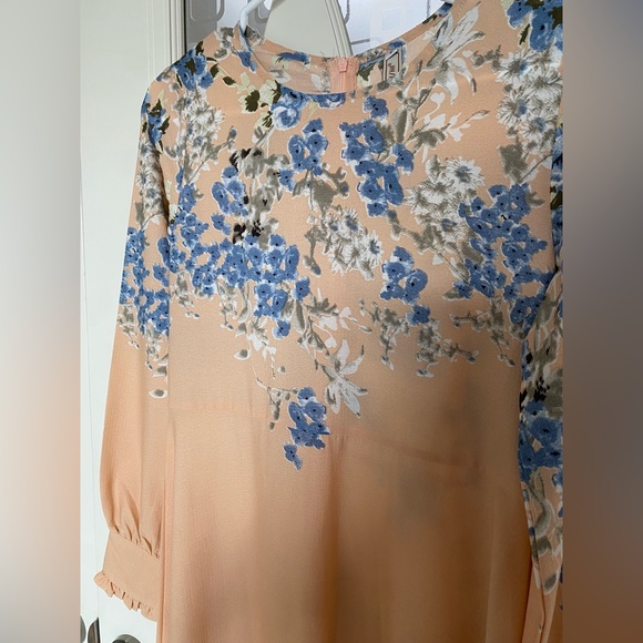 Dress - Picture 3 of 6